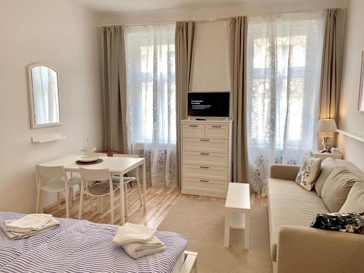 Farmer'S Market Apartments Wina Bagian luar foto
